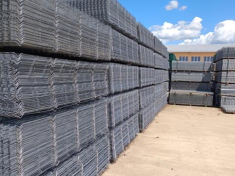 Táblás kerítés szuper áron! Kerítéspanel, vadháló, drótfonat, drótháló, oszlop, kapu Táblás kerítés szuper áron! Kerítéspanel, vadháló, drótfonat, drótháló, oszlop, kapu