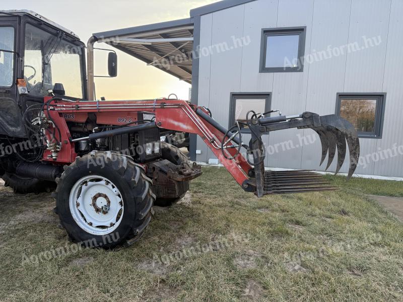 Sokoro MTZ traktor homlokrakodó rakodó