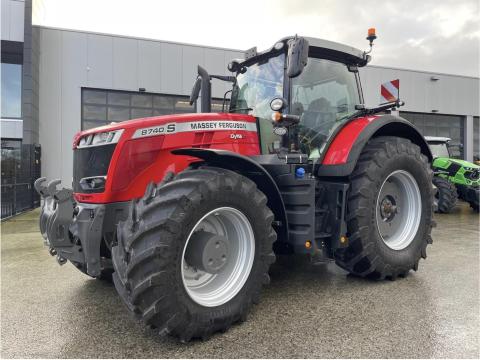 Massey Ferguson 8740S Dyna VT traktor / 2024 / 102 üzemóra / Lízing 20%-tól Massey Ferguson 8740S Dyna VT traktor / 2024 / 102 üzemóra / Lízing 20%-tól