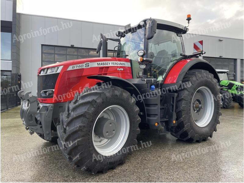 Massey Ferguson 8740S Dyna VT traktor / 2024 / 102 üzemóra / Lízing 20%-tól