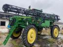 John Deere 4730 önjáró permetezőgép hasmagasítóval (190 cm)