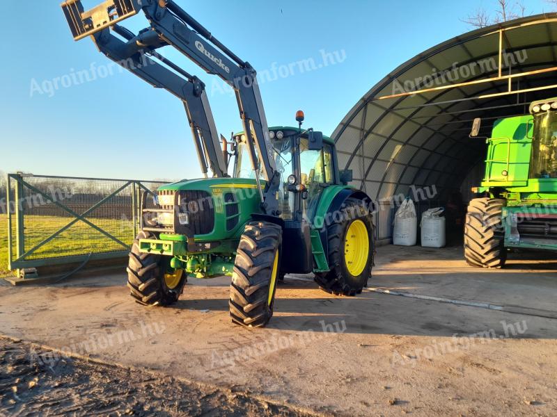 John Deere 6830 Prémium,  AT Ready,  rugózott fülke,  50 km/h AutoQuad Plus váltó,  Quick Q65