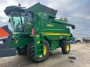 John Deere T560