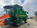 John Deere T560