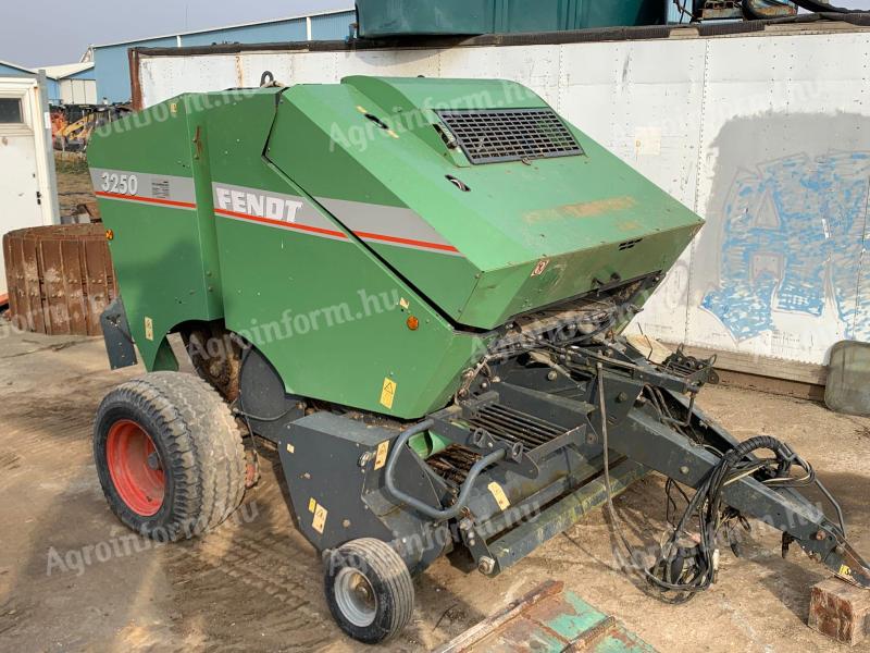 Fendt 3250 körbálázó