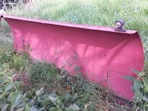 Hótolóap 275cm szėles, Bátony- Metál gyártmány Hótolóap 275cm szėles, Bátony- Metál gyártmány