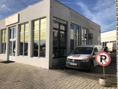 Marcaliban 139 m² + 20 m² galériás mezőgazdasági üzlet eladó Marcaliban 139 m² + 20 m² galériás mezőgazdasági üzlet eladó