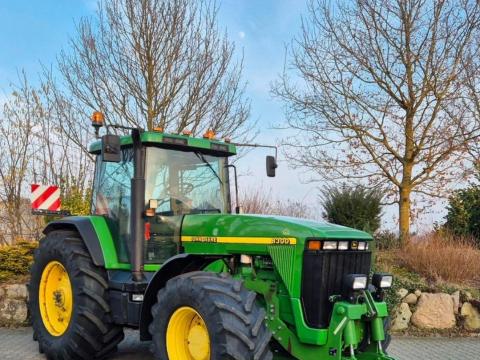 John Deere 8300 John Deere 8300