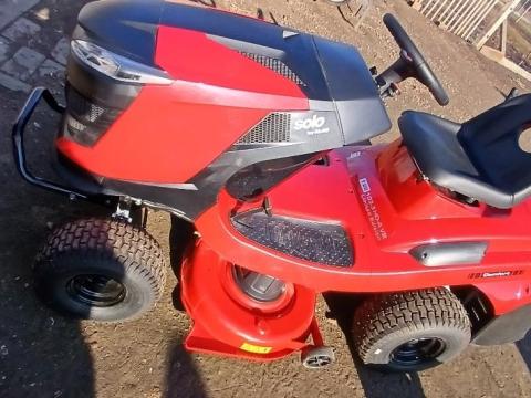 TRAKTOR T22-103.3 HD-A V2 SOLO BY AL-KO Termék szám: 127692 TRAKTOR T22-103.3 HD-A V2 SOLO BY AL-KO Termék szám: 127692