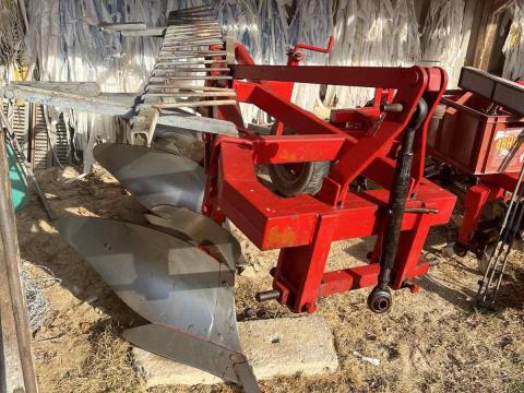 Csólyosi háromfejű eke Csólyosi háromfejű eke