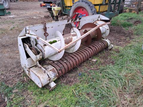 Hesston rendfelszedő adapter Hesston rendfelszedő adapter