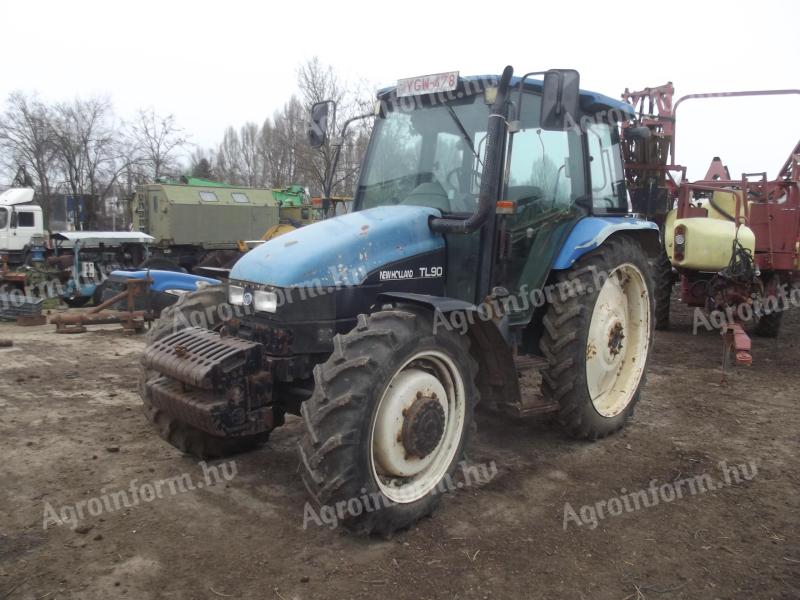 New Holland TL90 4WD traktor érvényes műszakival