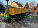 John Deere 1750 MaxEmerge