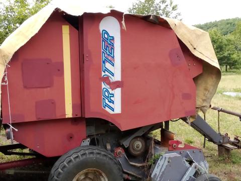 125-ös Feraboli hengeres hálós körbálázó szecskázóval 125-ös Feraboli hengeres hálós körbálázó szecskázóval