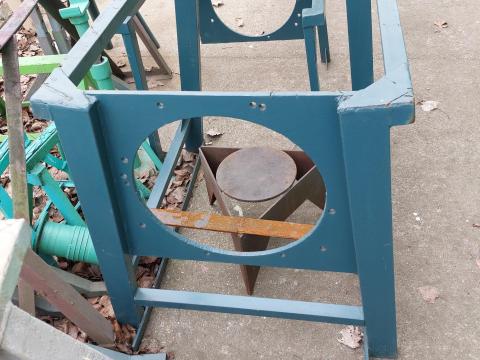 Motor tartó, szerelőbakok Motor tartó, szerelőbakok