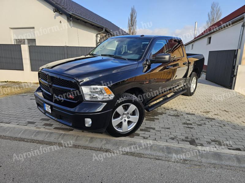 2018 Dodge Ram 5.7 Hemi,  57 000 km,  bőr,  navigáció,  ülésfűtés,  Bluetooth,  full