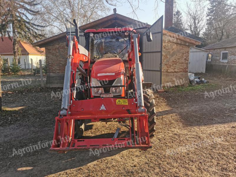 Zetor Major 80 traktor homlokrakodóval