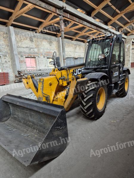 JCB 533-105