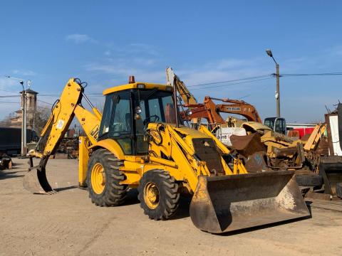 JCB 3CX kotrógép-rakodó kombigép