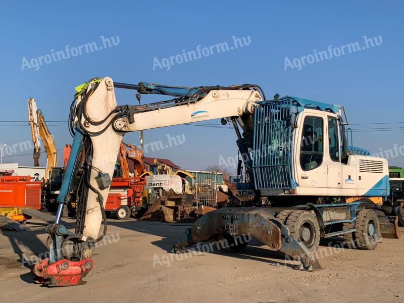 Liebherr A914C gumikerekes kotró