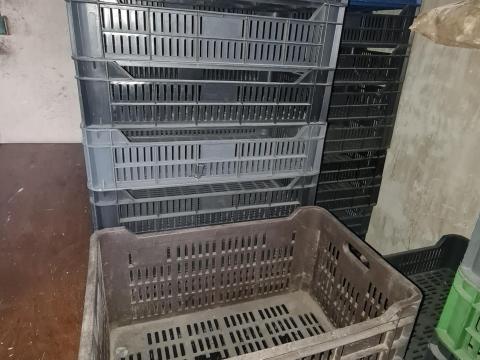 M10 műanyag rekesz eladó