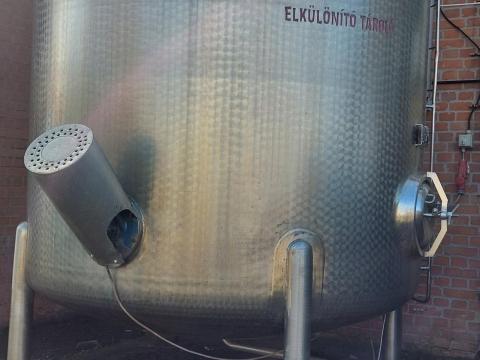 Rozsdamentes tartály, 15 000 literes Rozsdamentes tartály, 15 000 literes