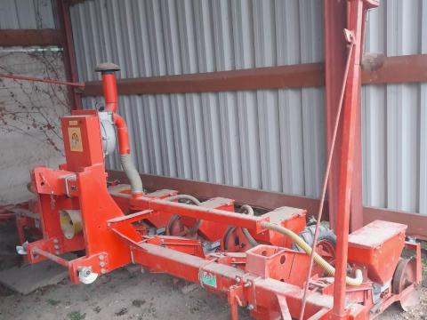 Becker kukorica vetőgép eladó