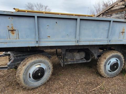 Hódgép pótkocsi Hódgép pótkocsi