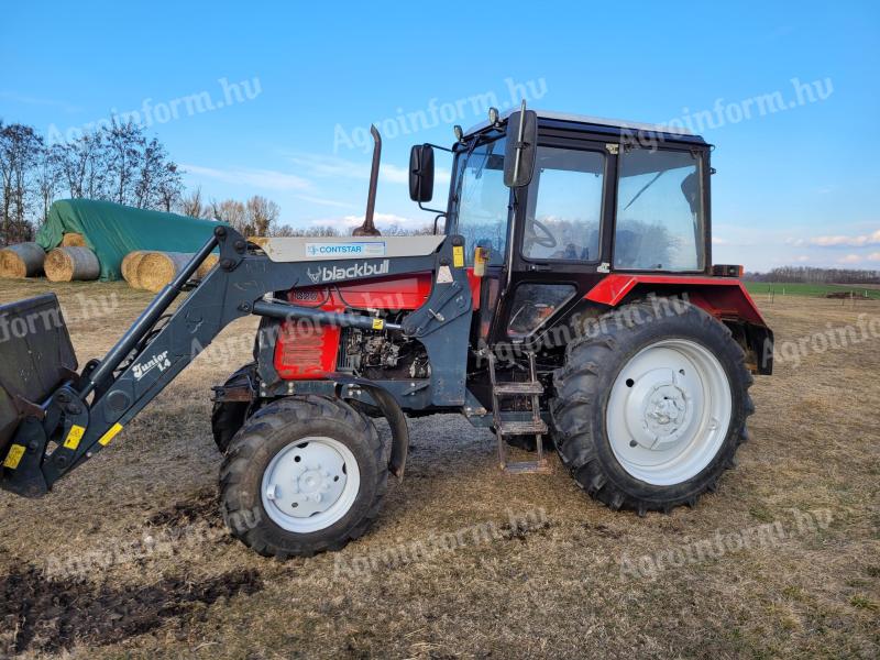 Mtz 820 Blackbull rakodóval