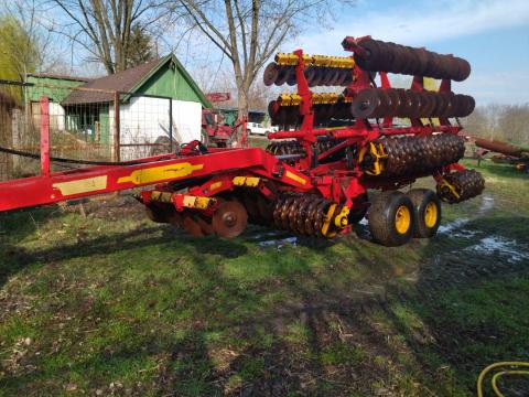 1 db Väderstad Carrier 8,20 1 db Väderstad Carrier 8,20