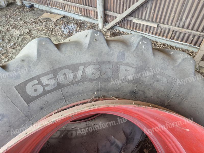 Ikerkerék 650/65 R42