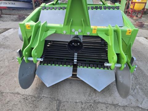 Bomet UPUS Z656/3 burgonya- vagy hagymaszeddő Bomet UPUS Z656/3 burgonya- vagy hagymaszeddő