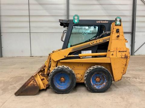 CASE 1840 Kompakt Rakodó / 1997 / 2.160 üzemóra / Lízing 20%-tól CASE 1840 Kompakt Rakodó / 1997 / 2.160 üzemóra / Lízing 20%-tól