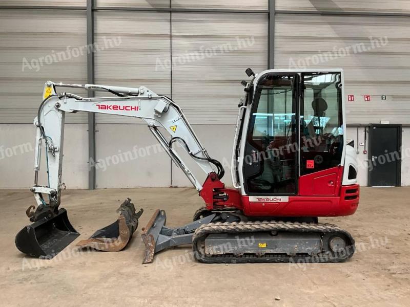 Takeuchi TB 235-2 Mini Kotró / 2022 / 1.768 üzemóra / Lízing 20%-tól