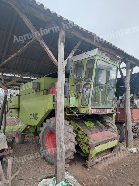 Claas Dominator 80