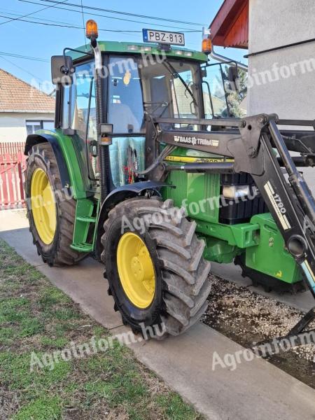 John Deere 6300 homlokrakós traktor