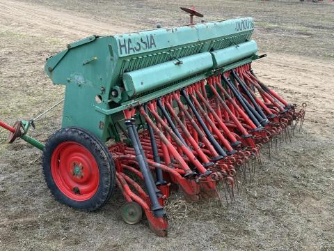 HASSIA 3 m-es gabonavetőgép, MTZ kategória, Amazone, Saxonia, Reform HASSIA 3 m-es gabonavetőgép, MTZ kategória, Amazone, Saxonia, Reform