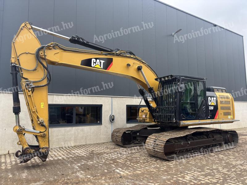 Caterpillar 326FL lánctalpas kotró / 2017 / 8.484 üzemóra / lízing 20%-tól