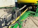 John Deere 732i