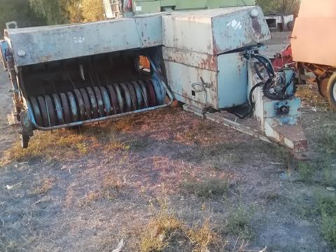 Eladó elcserélhető kisbálázó k 453 bontva is Eladó elcserélhető kisbálázó k 453 bontva is
