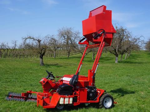 Feucht OB 100 A önjáró gyümölcsfelszedő gép Kubota dízelmotorral Feucht OB 100 A önjáró gyümölcsfelszedő gép Kubota dízelmotorral