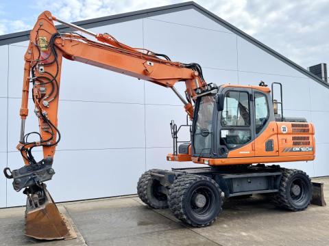 Doosan DX160W-3 Mobil Kotró / 2015 / 8 181 üzemóra / Lízing 20%-tól Doosan DX160W-3 Mobil Kotró / 2015 / 8 181 üzemóra / Lízing 20%-tól