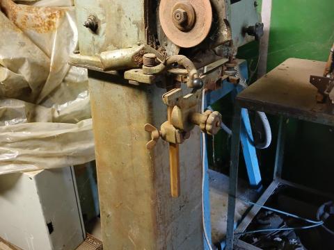 Szalagfűrész lapélező, fűrészlap élező automata eladó Szalagfűrész lapélező, fűrészlap élező automata eladó