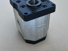 Hidraulikus berendezések,  hidromotorok,  orbitok,  vezérlőegységek,  hidraulika szivattyúk