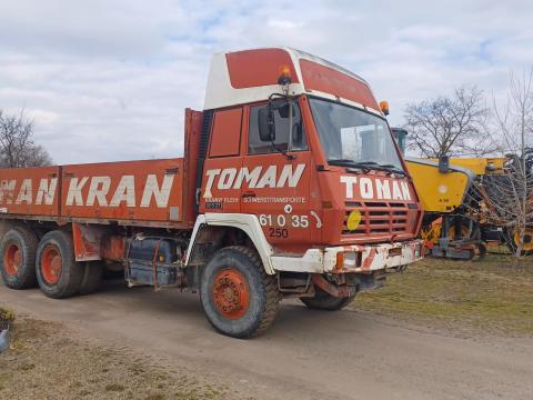 Steyr 32S37 típusú fixplatós tehergépkocsi Steyr 32S37 típusú fixplatós tehergépkocsi