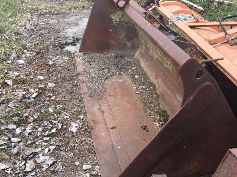 Eladó oldalra billenthető kanál Eladó oldalra billenthető kanál