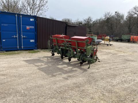 Nodet 4 soros szemenkénti vetőgép műtrágyaadagolóval Nodet 4 soros szemenkénti vetőgép műtrágyaadagolóval