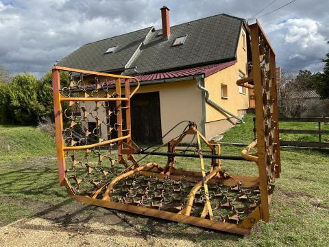 DÜVELSDORF 600/4 hidraulikus rétborona