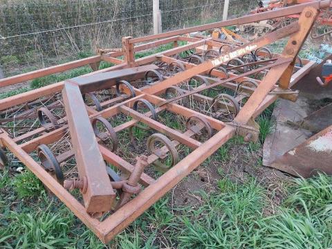 Csesztregi Kulti-3,0 rugókapás kombinátor, magágykészítő kultivátor Csesztregi Kulti-3,0 rugókapás kombinátor, magágykészítő kultivátor