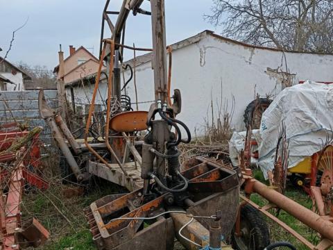 Vontatott forgógémes rakodó - UNHZ 500 Vontatott forgógémes rakodó - UNHZ 500